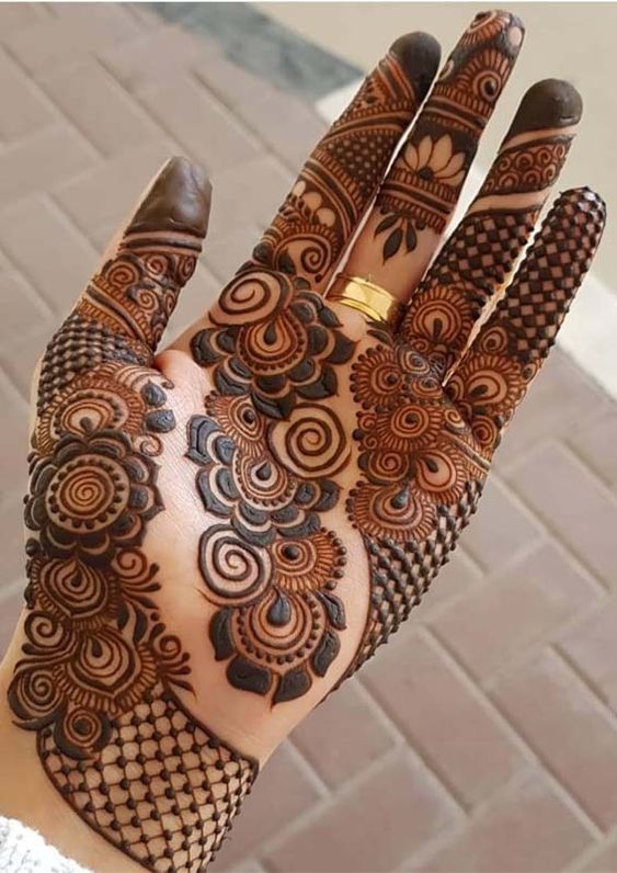 Pin by Pooja on Henna designs | Mehndi designs for fingers, Mehndi designs  feet, Mehndi designs