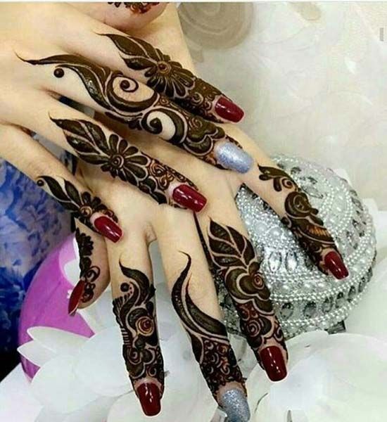 Henna Designer Oman